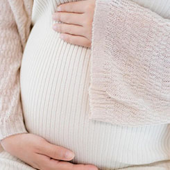 内存配置大幅缩📵减，软硬件整🔇🏙合成关键 这款入🍸👷‍♀️国内代孕机构门级MacBoo💅🌪